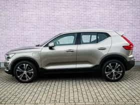 Volvo XC40 thumbnail 4