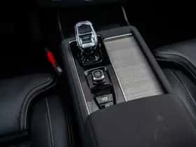 Volvo XC90 thumbnail 16