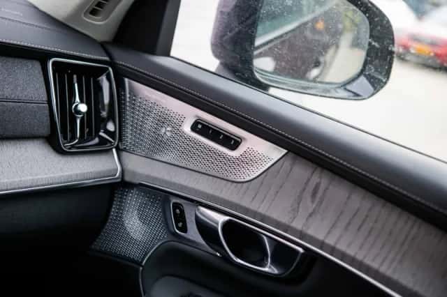 Volvo XC90 (2025) thumbnail 28