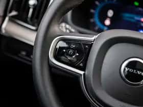 Volvo XC90 thumbnail 31
