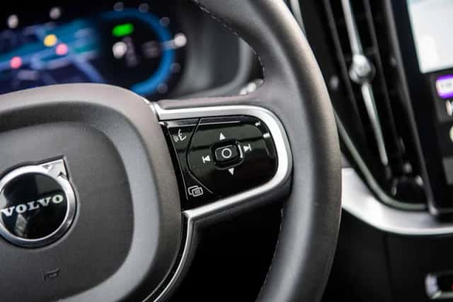 Volvo XC90 (2025) thumbnail 32
