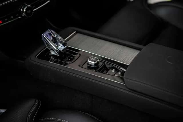 Volvo XC90 (2025) thumbnail 35