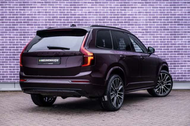 Volvo XC90 (2025) thumbnail 5