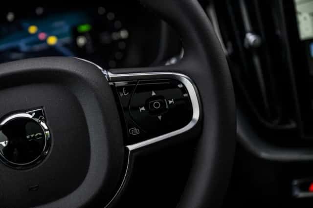 Volvo XC60 (2025) thumbnail 30