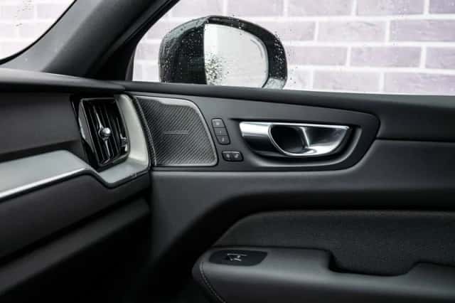 Volvo XC60 (2025) thumbnail 33