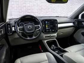 Volvo XC40 thumbnail 10