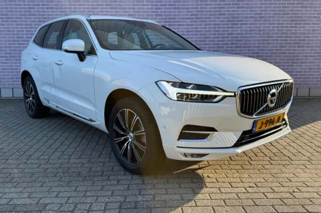 Volvo XC60 (2020) thumbnail 3