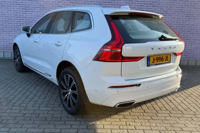 Volvo XC60 (2020) thumbnail 4