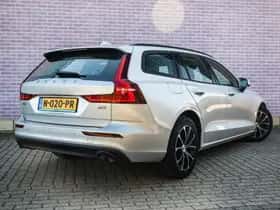 Volvo V60 (2021) thumbnail 2