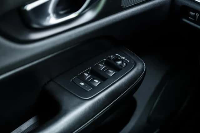 Volvo V60 (2021) thumbnail 22