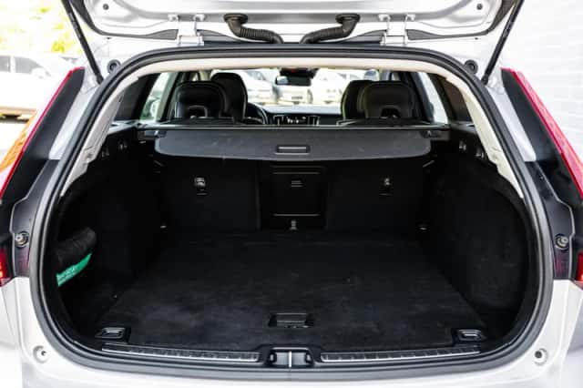 Volvo V60 (2021) thumbnail 26