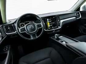 Volvo V60 (2021) thumbnail 10