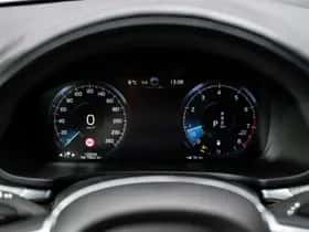 Volvo V60 (2021) thumbnail 11
