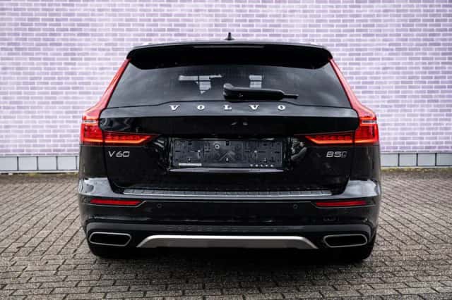 Volvo V60 (2021) thumbnail 9