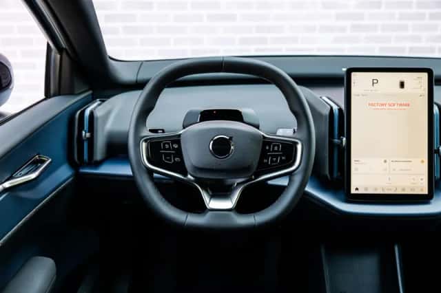 Volvo EX30 (2026) thumbnail 3