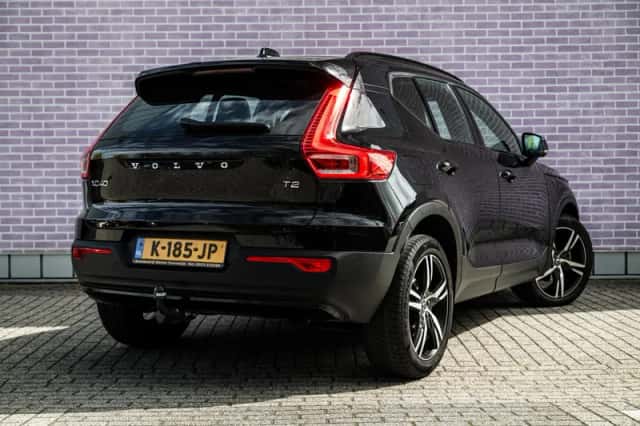 Volvo XC40 (2021) thumbnail 2