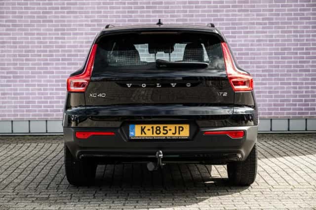Volvo XC40 (2021) thumbnail 18