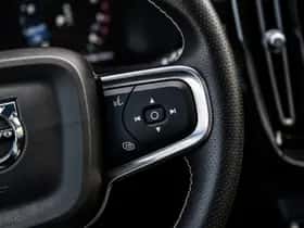 Volvo XC40 thumbnail 25