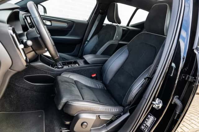 Volvo XC40 (2021) thumbnail 6