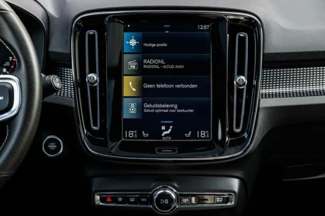 Volvo XC40 (2021) thumbnail 10