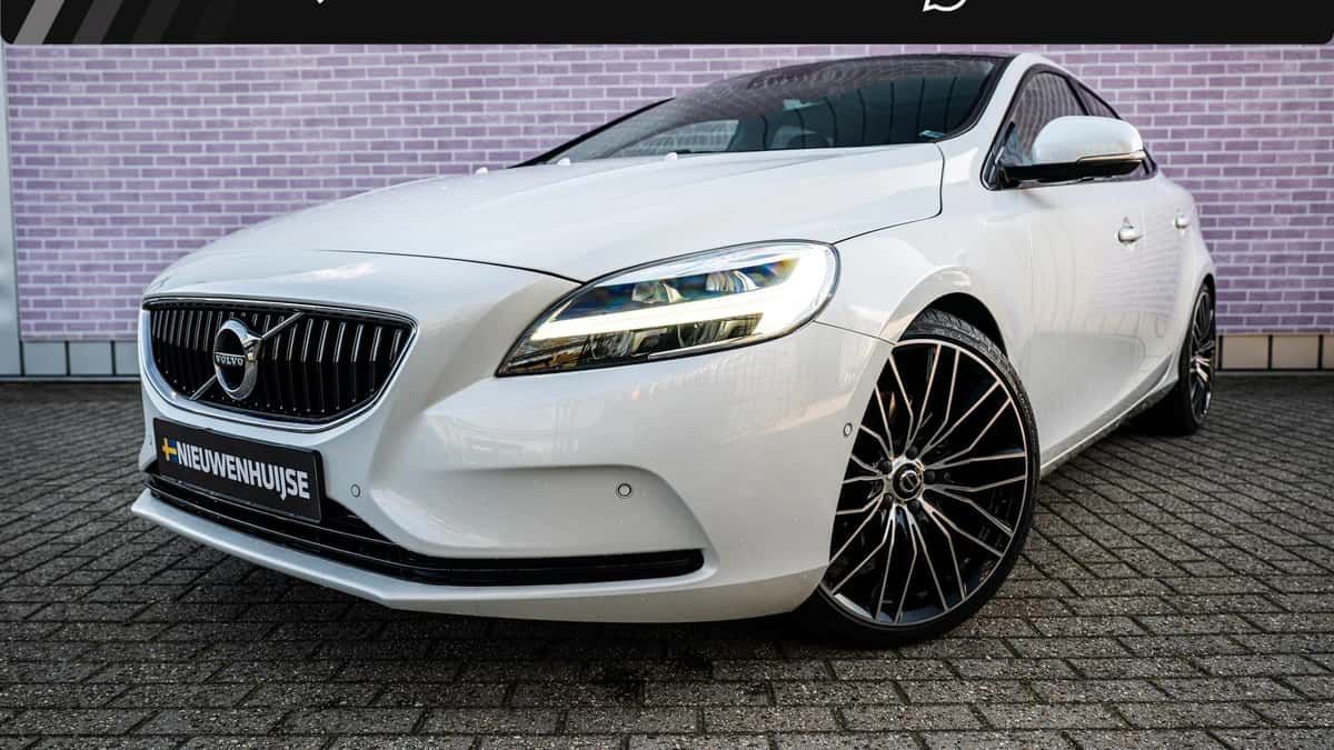 Volvo V40 — foto 1