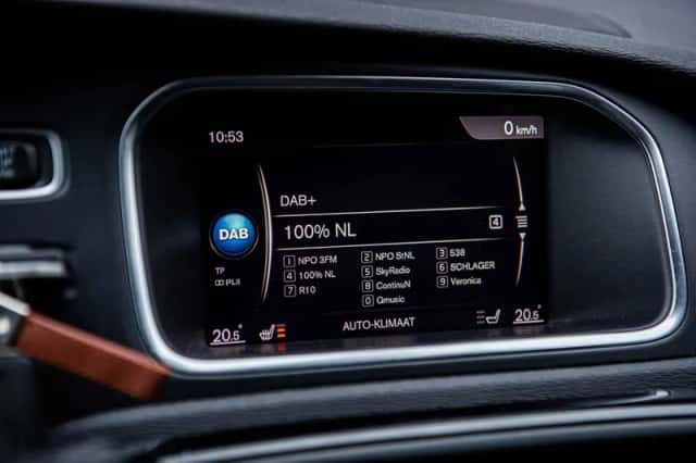 Volvo V40 (2019) thumbnail 14
