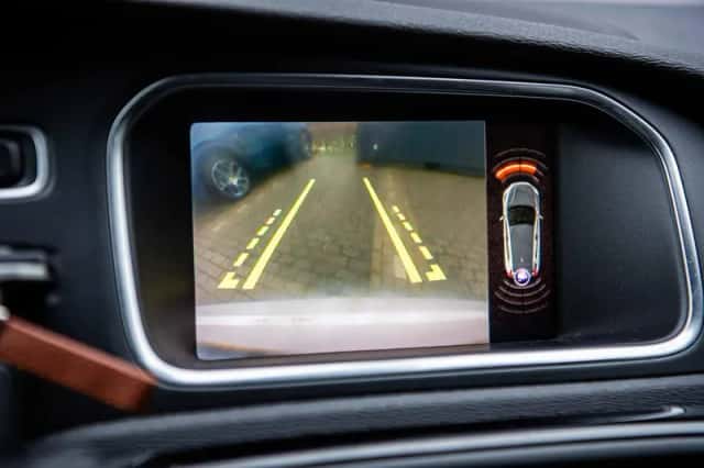 Volvo V40 (2019) thumbnail 16