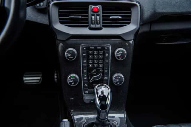 Volvo V40 (2019) thumbnail 10