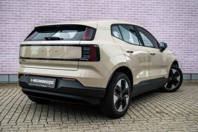 Volvo EX30 (2026) thumbnail 2