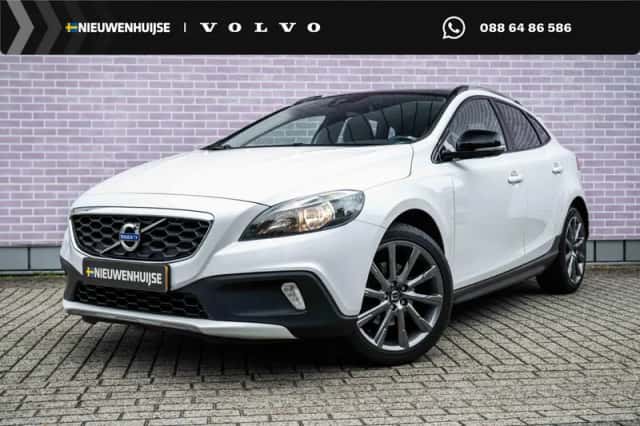 Volvo V40 (2014) thumbnail 1
