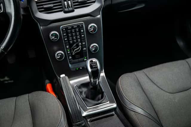 Volvo V40 (2014) thumbnail 15