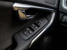 Volvo V40 (2014) thumbnail 19