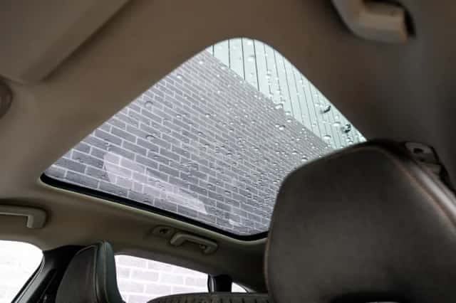 Volvo V40 (2014) thumbnail 20