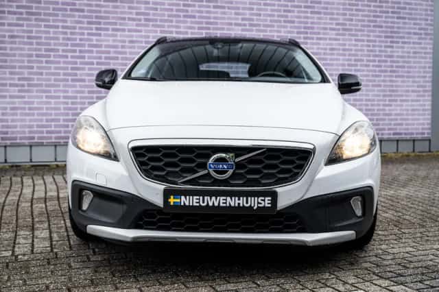 Volvo V40 (2014) thumbnail 7