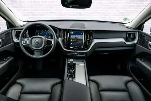 Volvo XC60 (2025) thumbnail 5