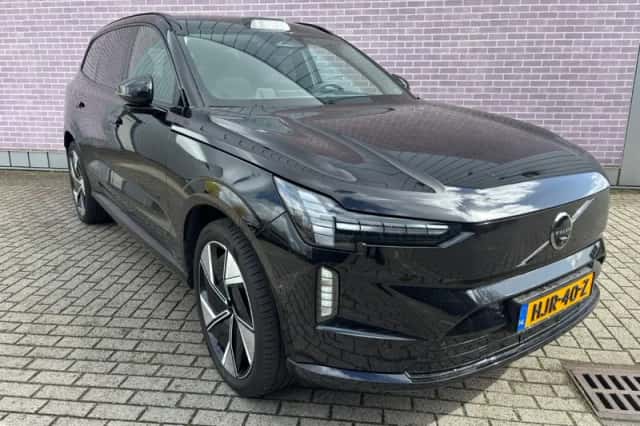 Volvo EX90 (2025) thumbnail 3