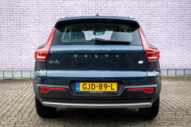 Volvo XC40 (2021) thumbnail 10