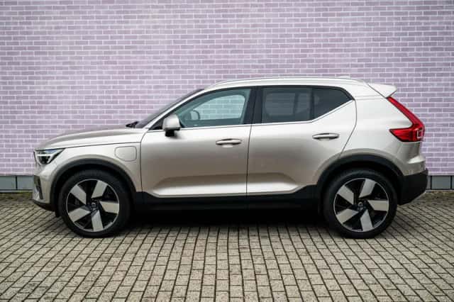 Volvo XC40 (2022) thumbnail 4