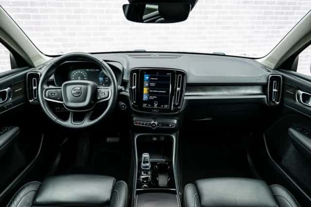 Volvo XC40 (2022) thumbnail 5