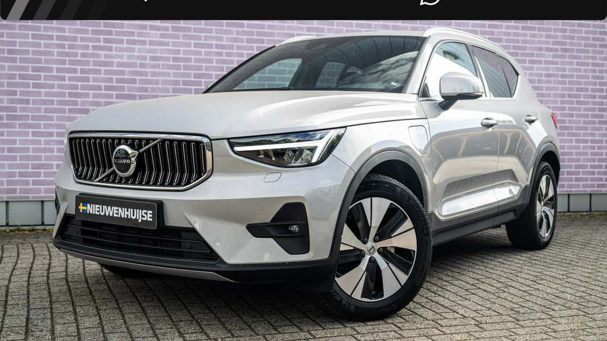Volvo XC40 — foto 1