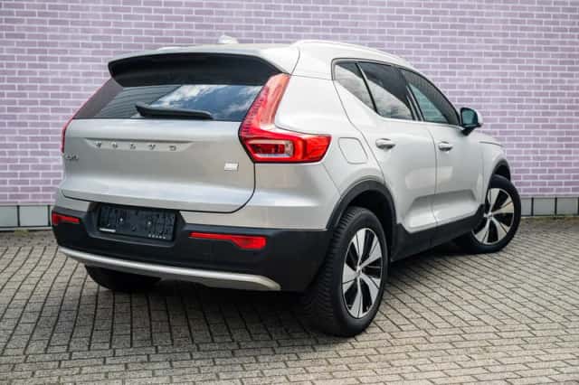 Volvo XC40 (2022) thumbnail 2