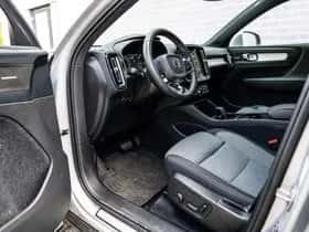 Volvo XC40 thumbnail 18