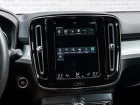 Volvo XC40 thumbnail 22