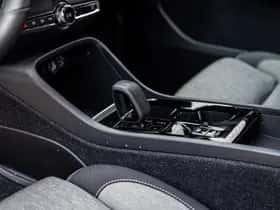 Volvo XC40 thumbnail 30
