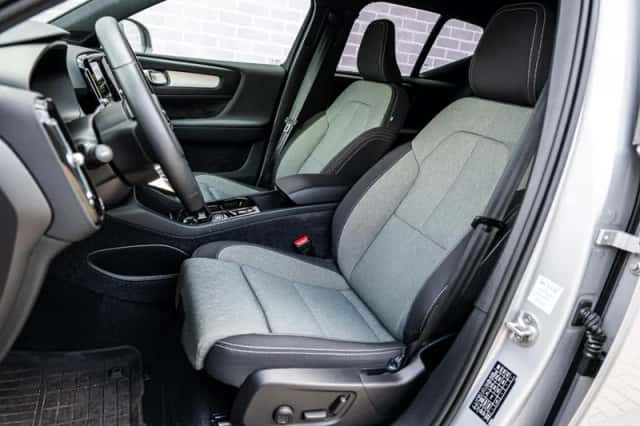 Volvo XC40 (2022) thumbnail 7