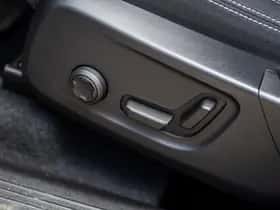 Volvo XC40 thumbnail 8