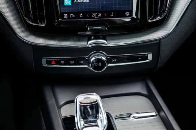 Volvo XC60 (2024) thumbnail 24