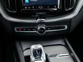 Volvo XC60 thumbnail 24
