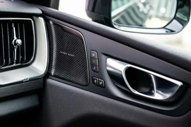 Volvo XC60 (2024) thumbnail 25