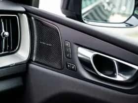 Volvo XC60 thumbnail 25